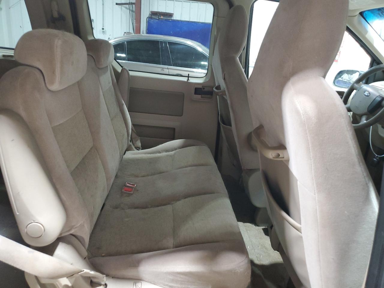 Ford Freestar Se Image 7