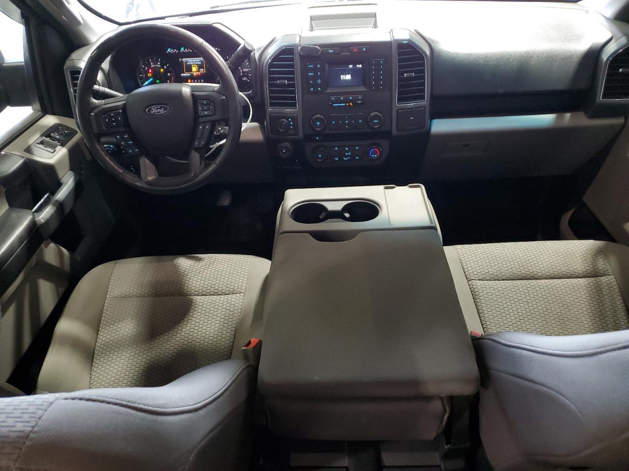 Ford F-150 Supercrew Image 12