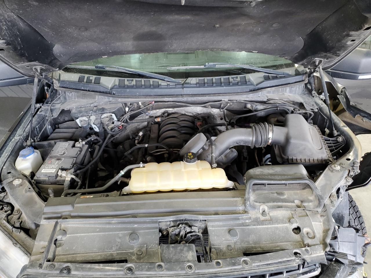 Ford F-150 Supercrew Image 11