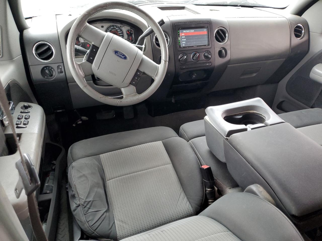 Ford F-150 Supercrew Image 5