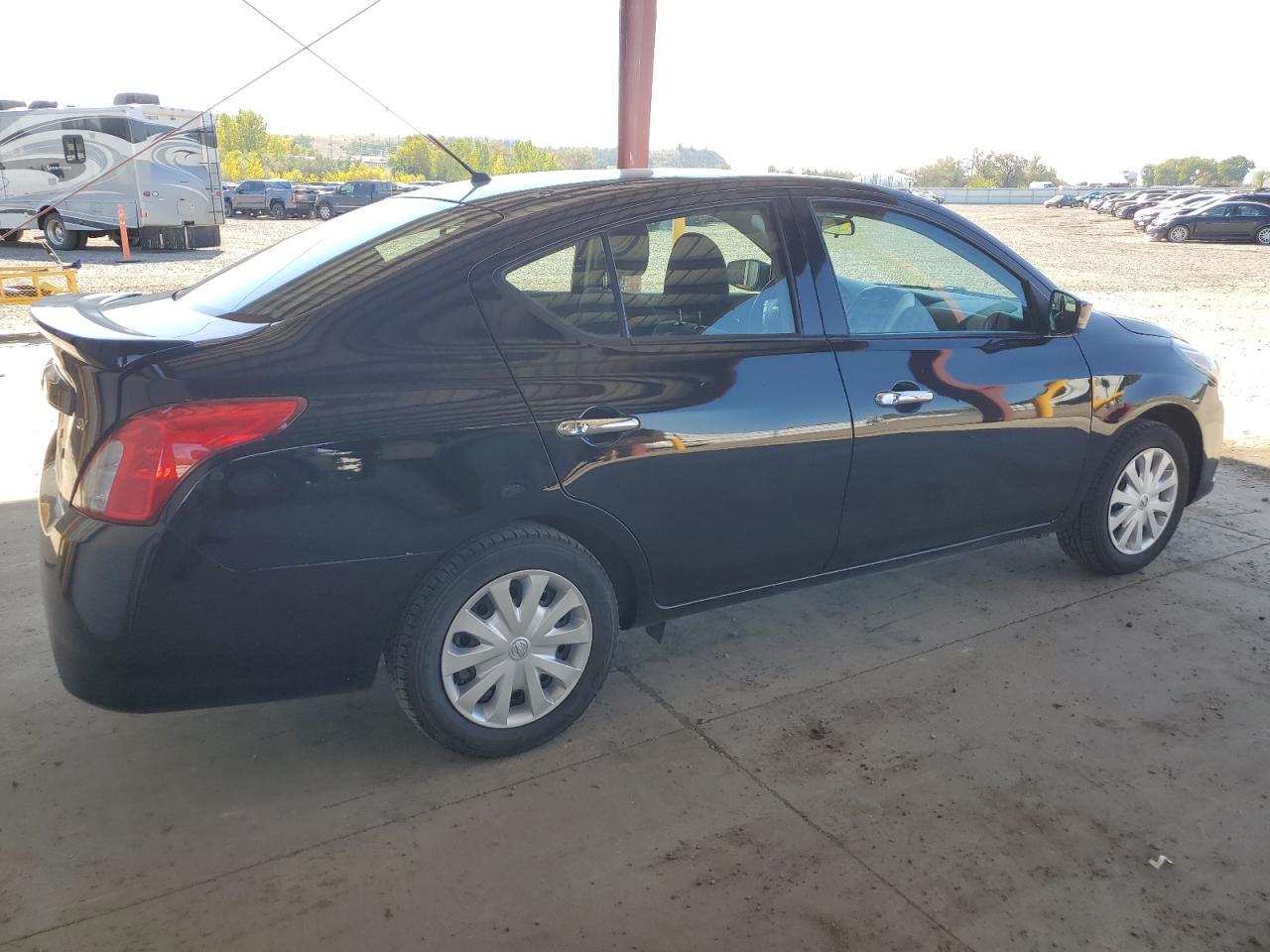 Nissan Versa S Image 9