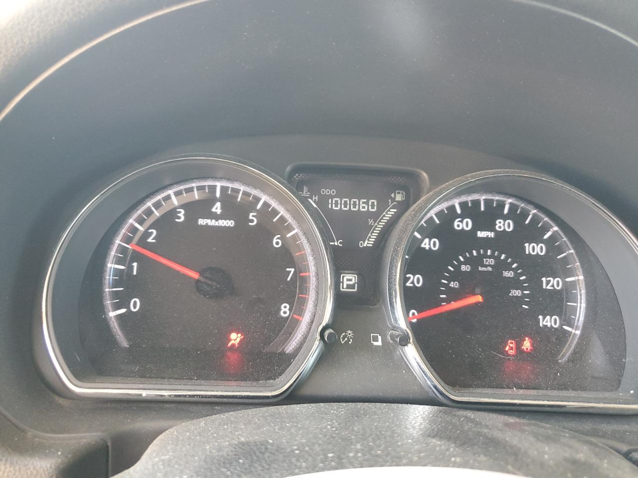 Nissan Versa S Image 3