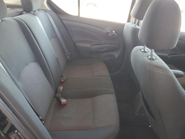 Nissan Versa S Image 7