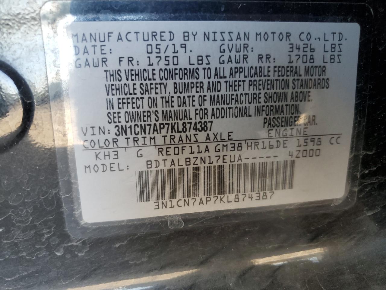 Nissan Versa S Image 8