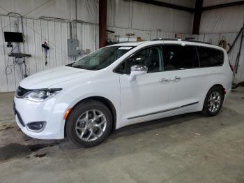  Salvage Chrysler Pacifica