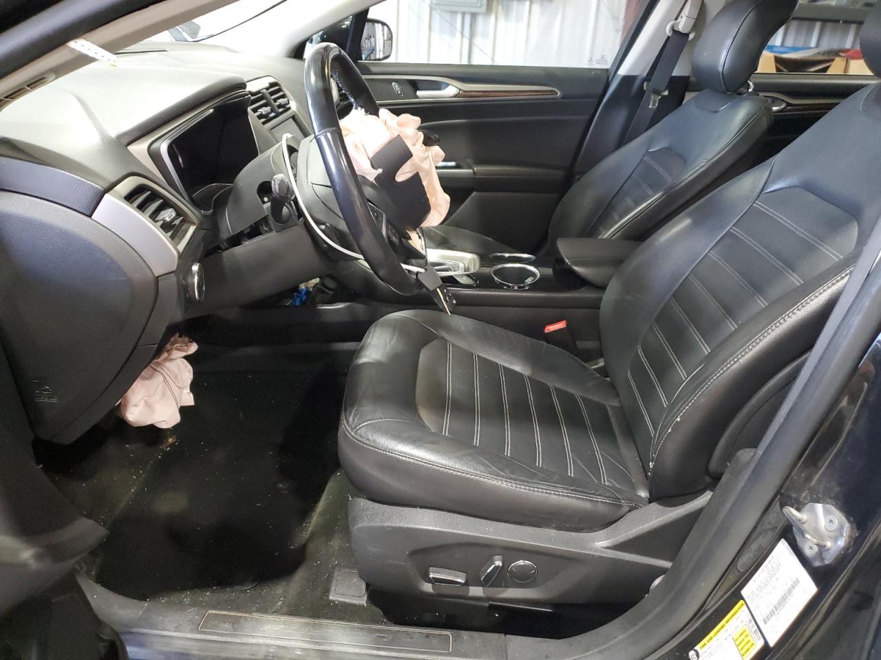 Ford Fusion Se Image 4