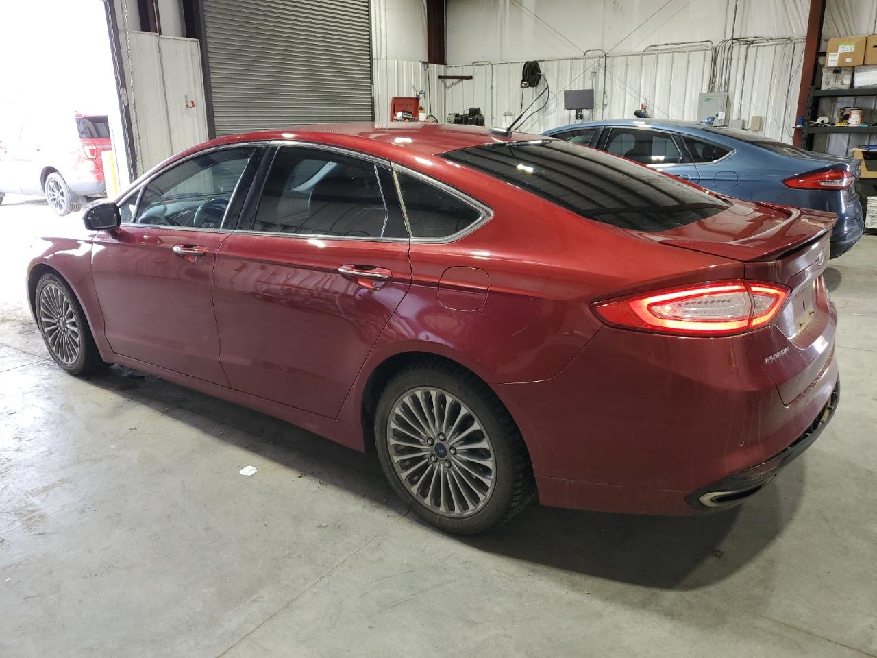 Ford Fusion Titanium Image 2