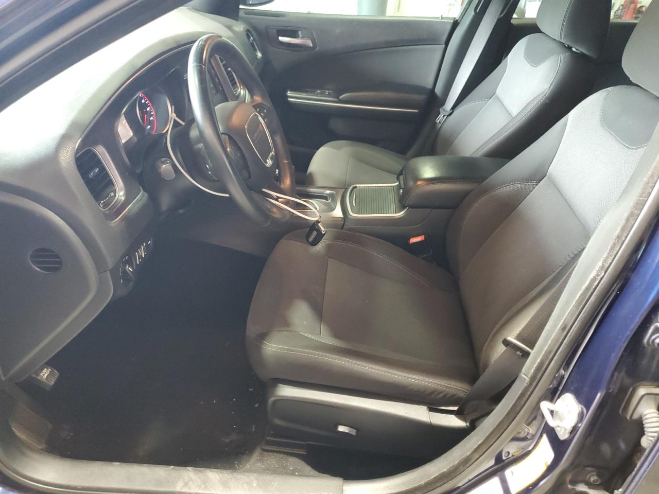 Dodge Charger Se Image 11