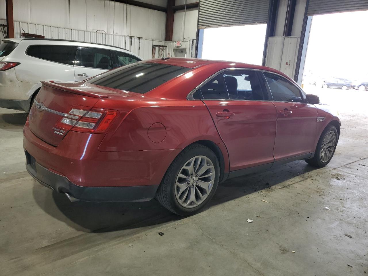 Ford Taurus Limited Image 10