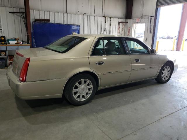 Cadillac DTS Image 2