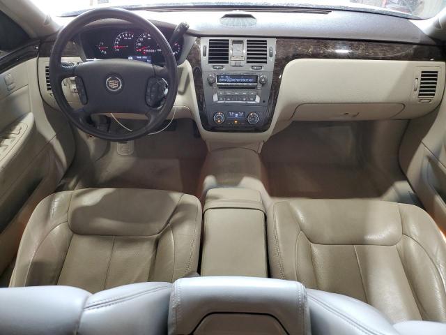 Cadillac DTS Image 9