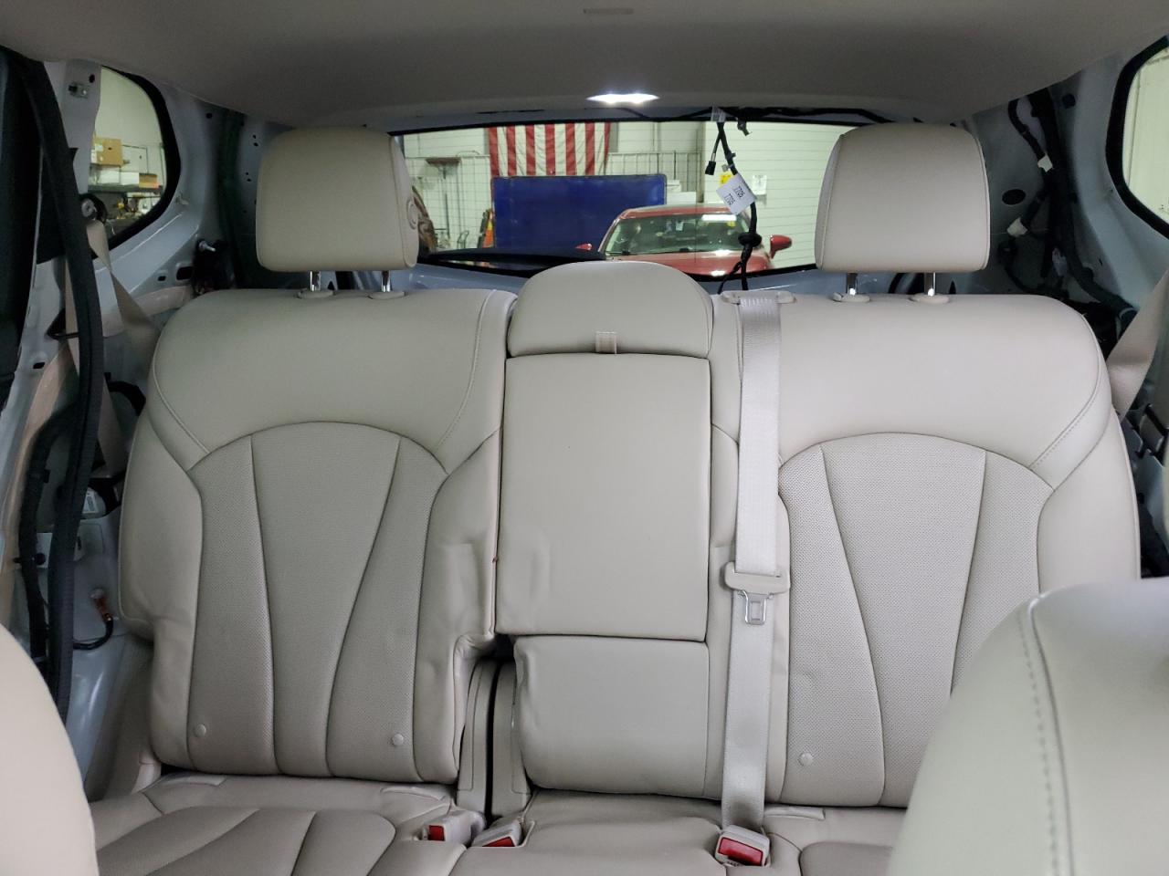 Buick Envision Essence Image 10