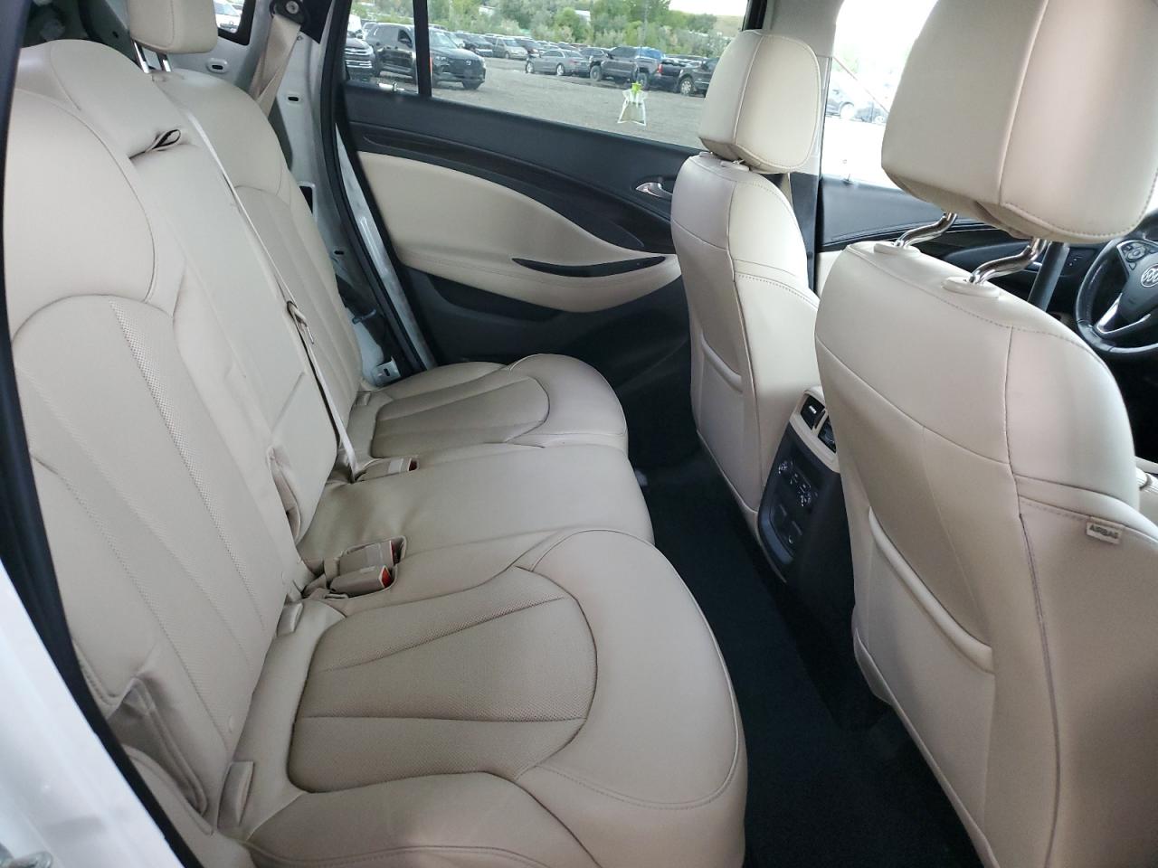 Buick Envision Essence Image 6