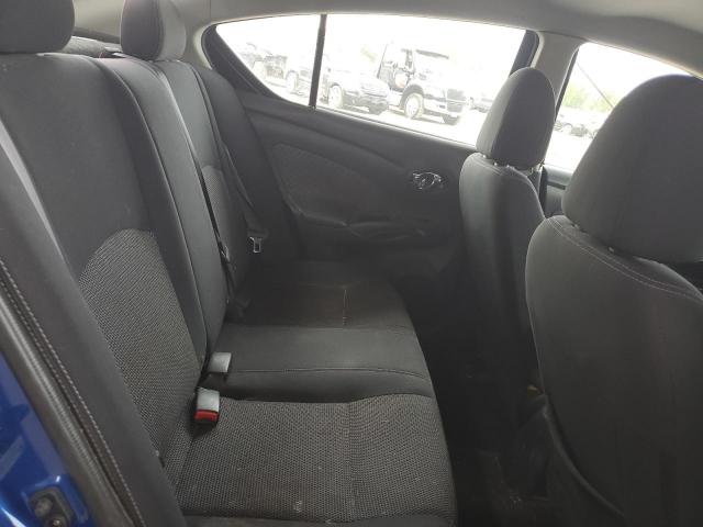 Nissan Versa S Image 5
