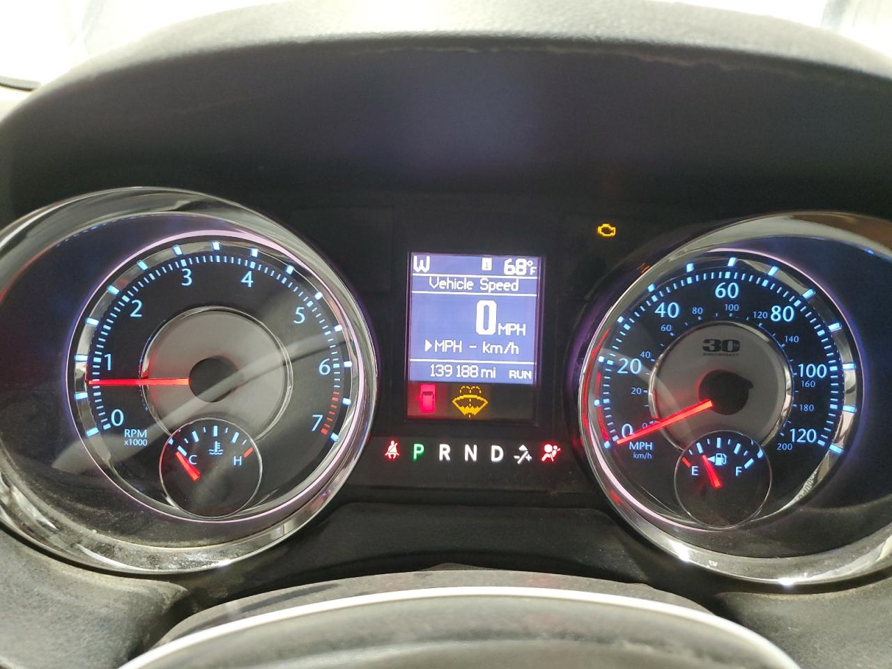 Chrysler Minivan Touring L Image 9