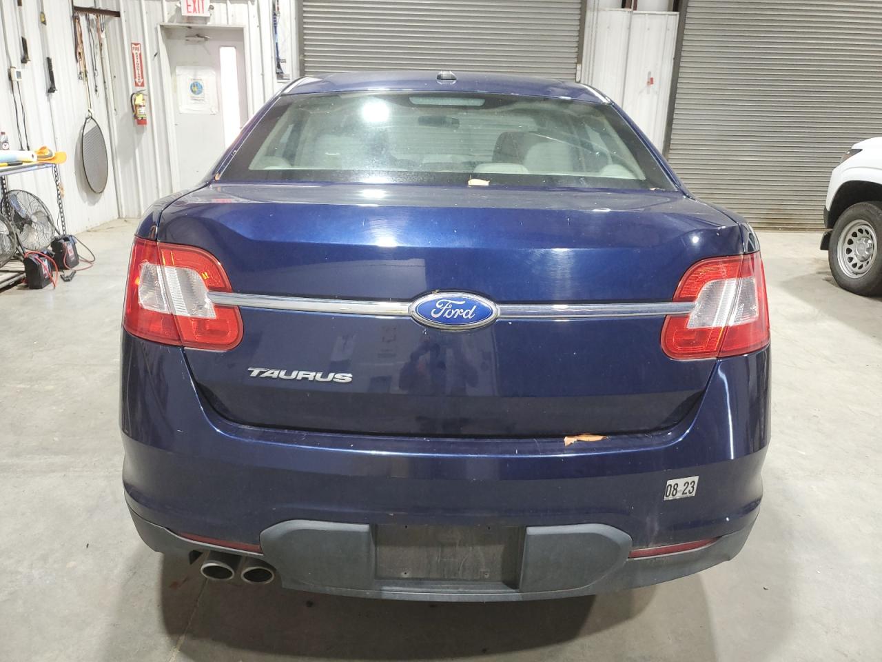 Ford Taurus Se Image 6