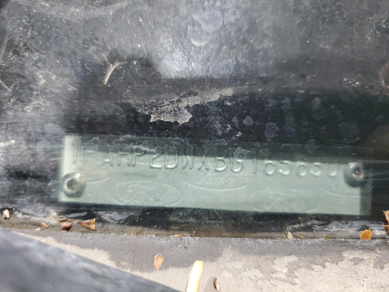 Ford Taurus Se Image 9