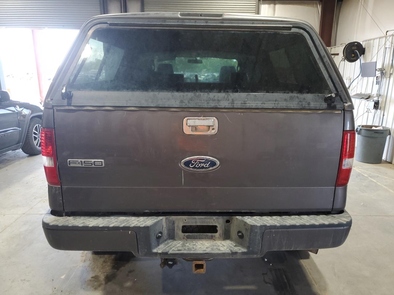 Ford F-150 Supercrew Image 4