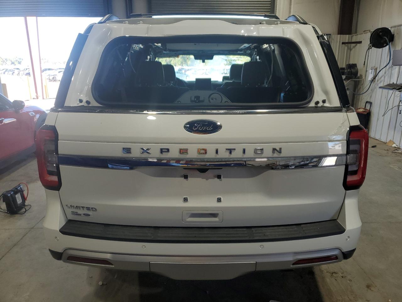 Ford Expedition Limited Image 6