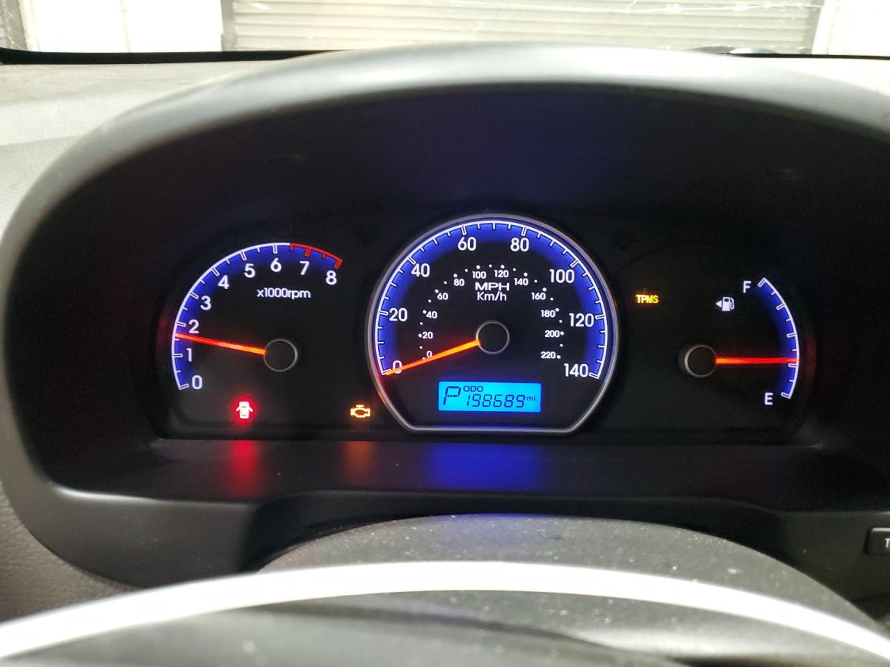 Hyundai ELANTRA Gls Image 9