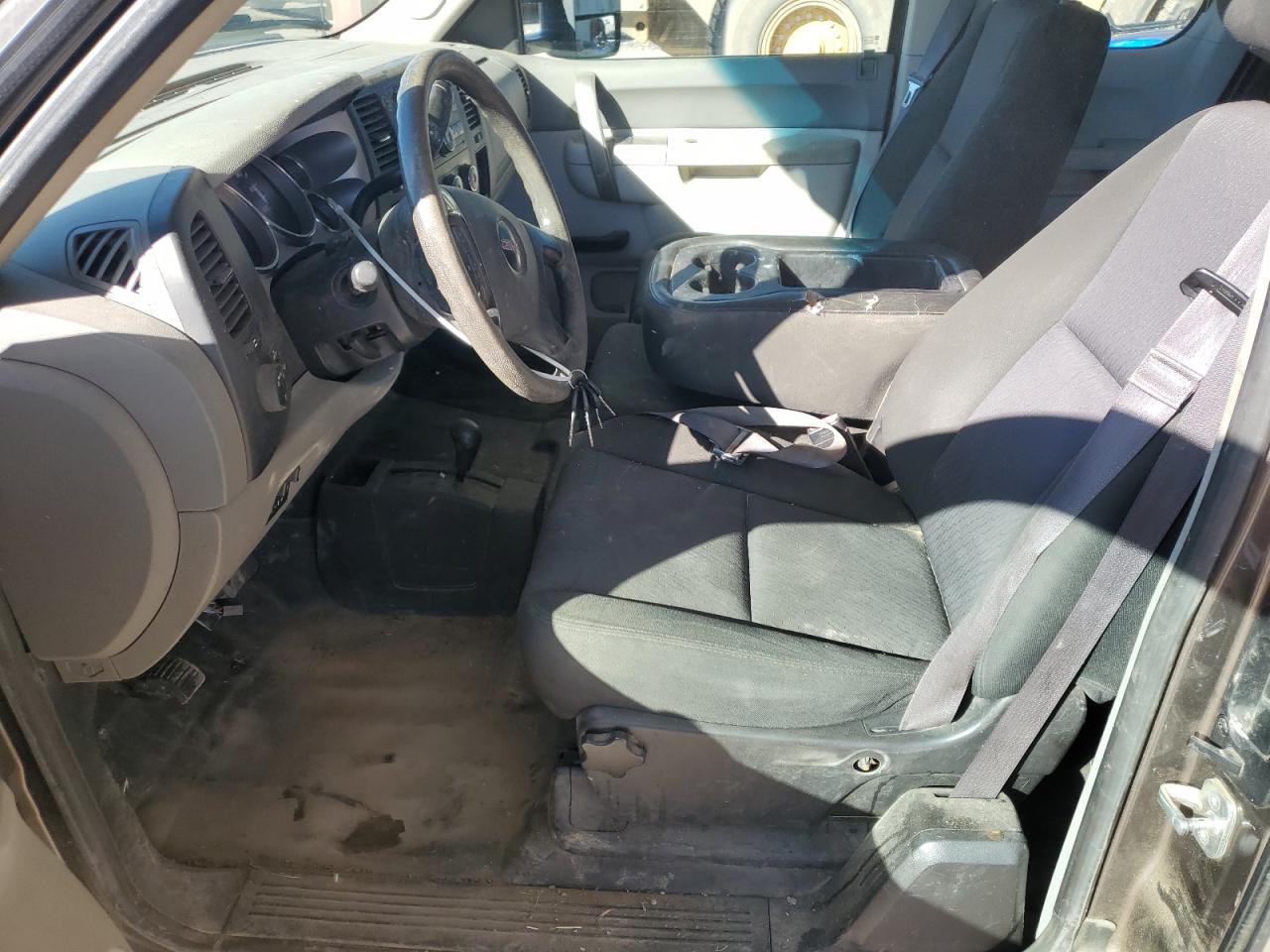 GMC Sierra K2500 Heavy Duty Image 12