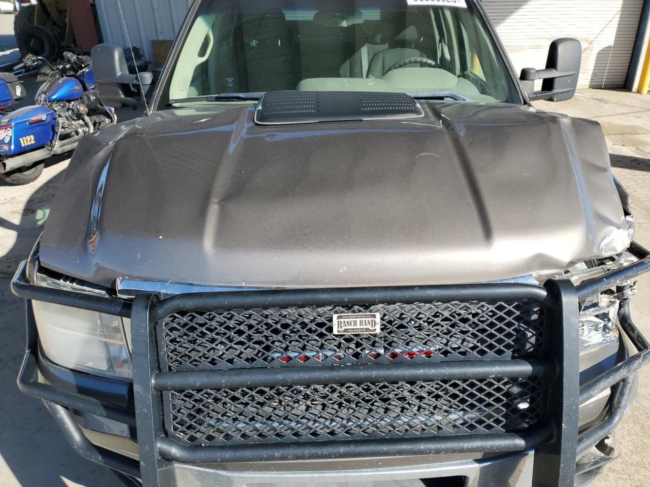 GMC Sierra K2500 Heavy Duty Image 3