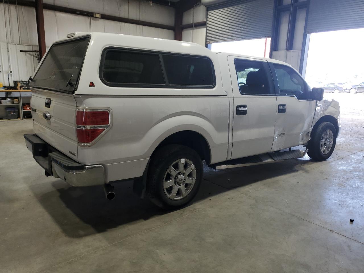 Ford F-150 Supercrew Image 8
