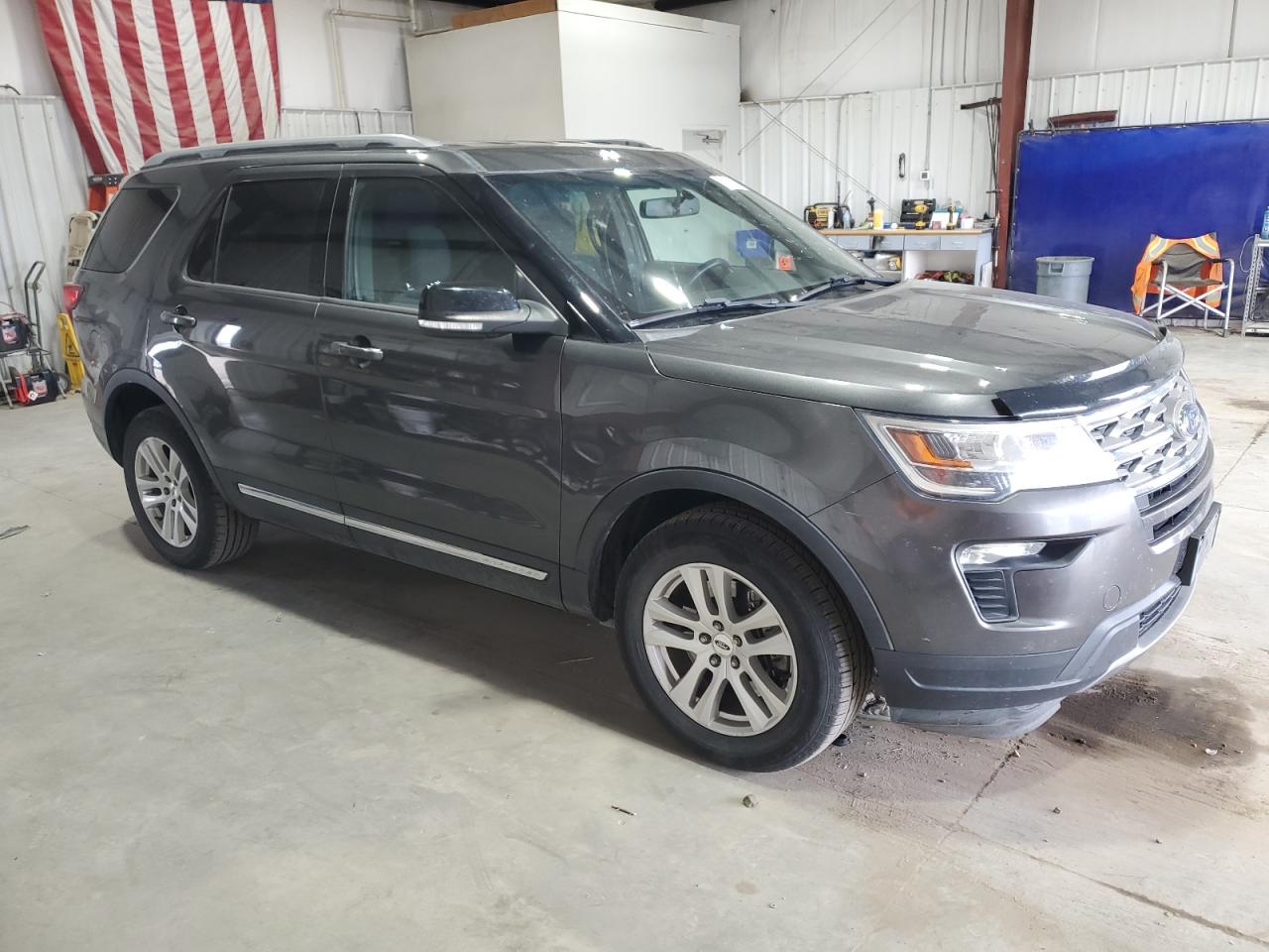 Ford Explorer Xlt Image 3