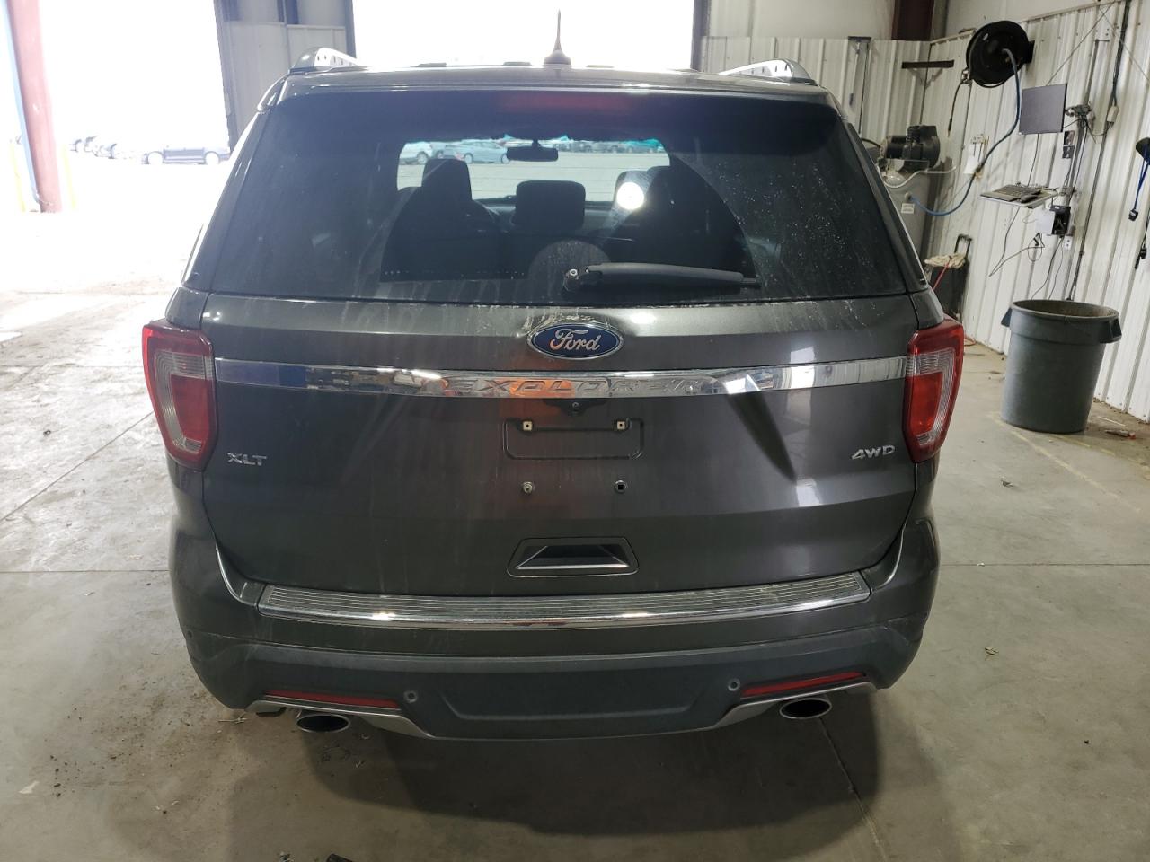Ford Explorer Xlt Image 4