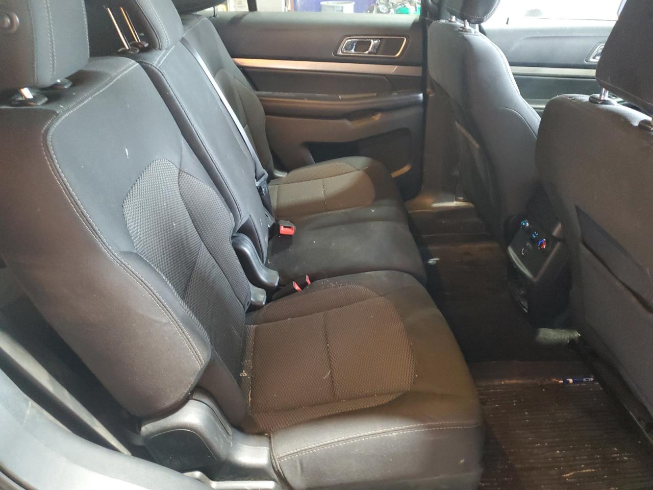 Ford Explorer Xlt Image 9