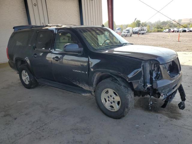 GMC Yukon K1500 Image 13