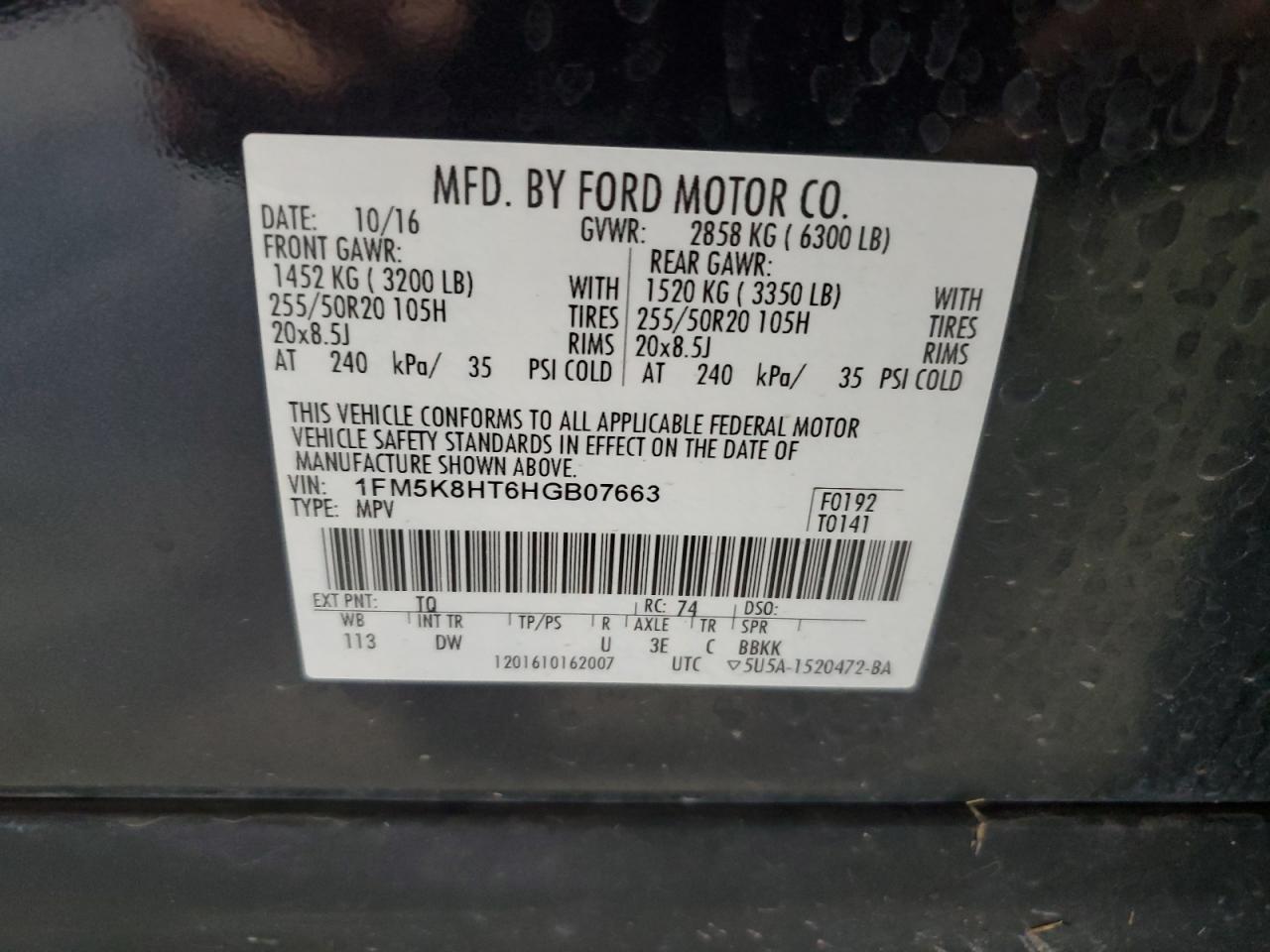 Ford Explorer Platinum Image 10