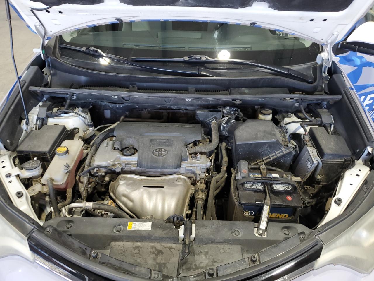 Toyota RAV4 Xle Image 2