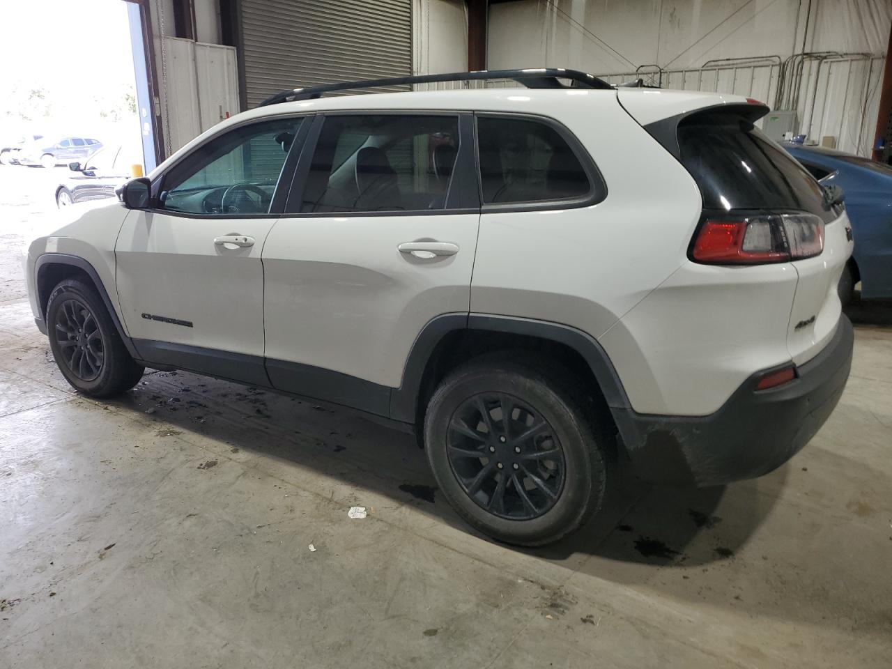 Jeep Cherokee Altitude Lux Image 2
