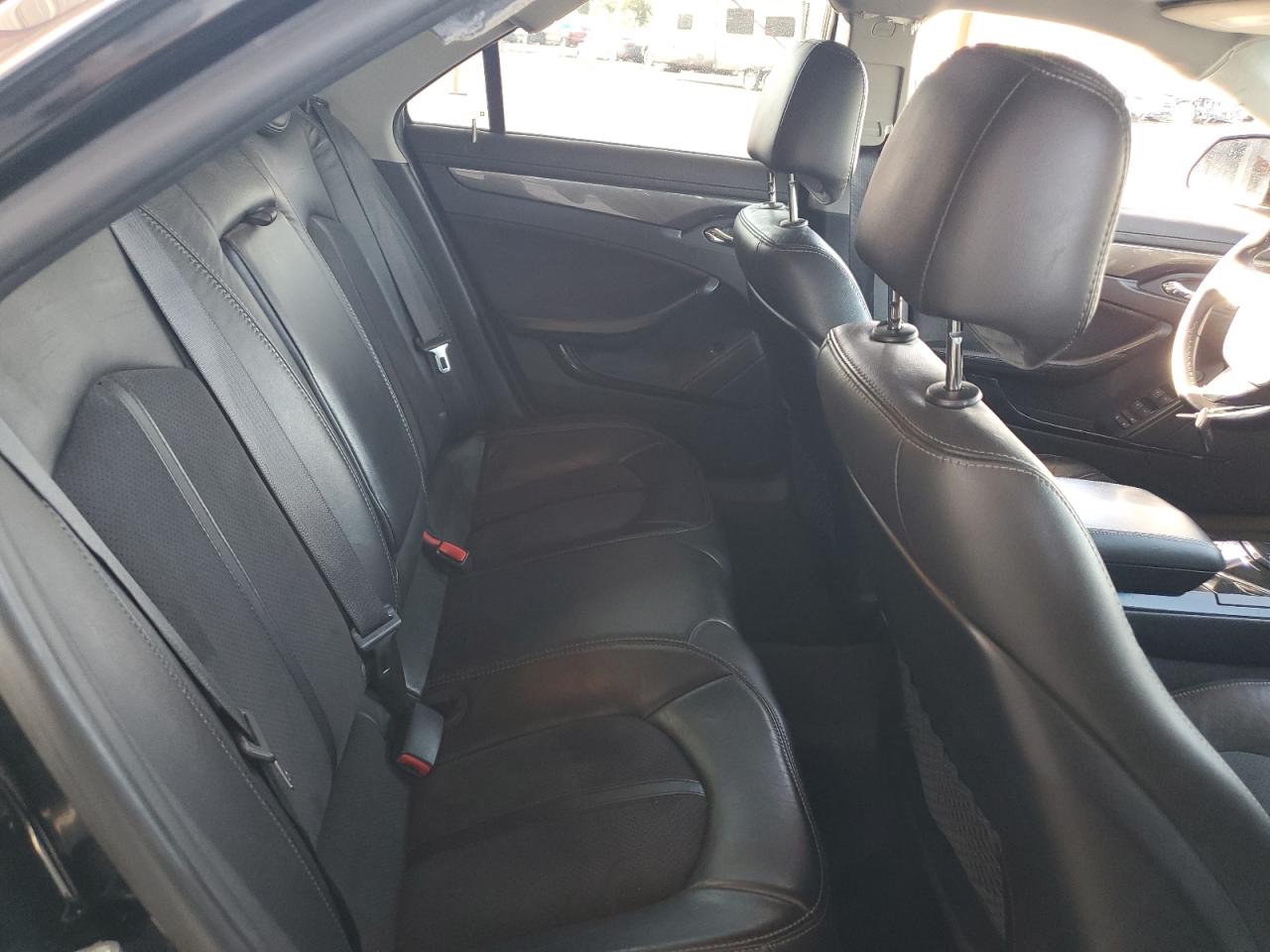 Cadillac CTS Image 7