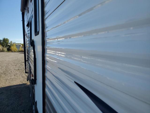 Heart Land Prowler Image 3