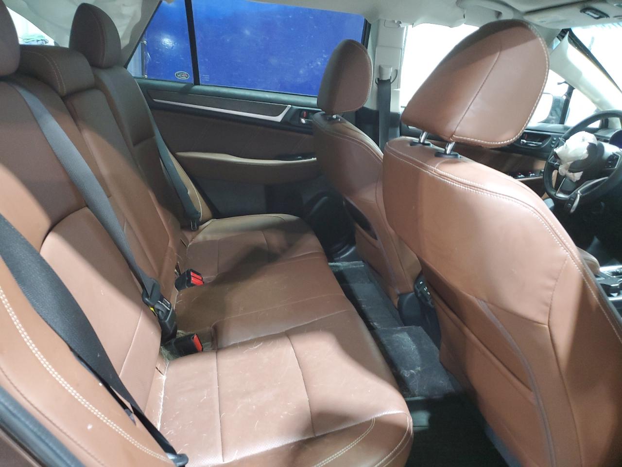 Subaru Outback Touring Image 9