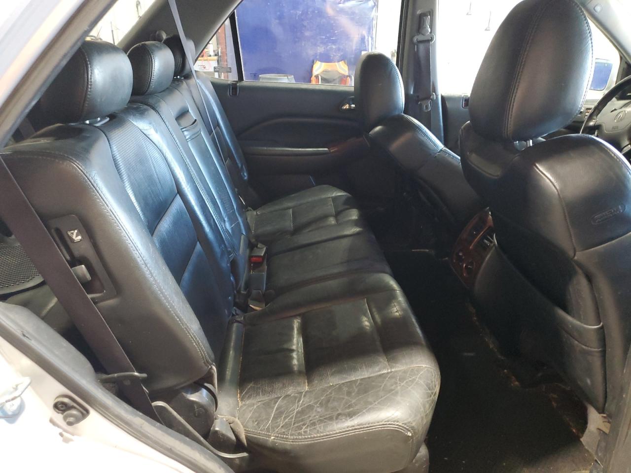 Acura MDX Touring Image 4