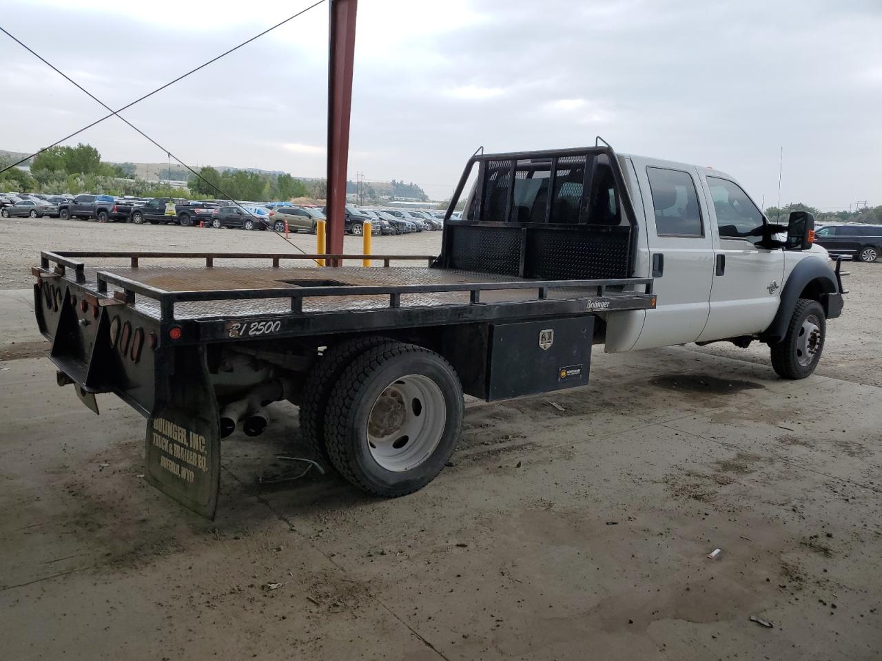 Ford F-550 Super Duty Image 4