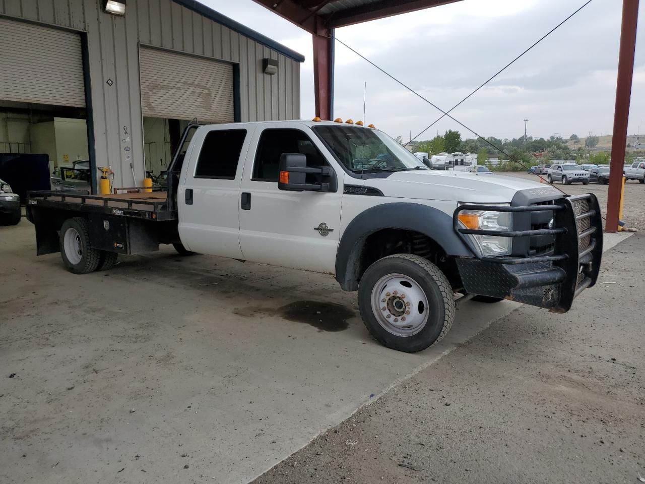 Ford F-550 Super Duty Image 2
