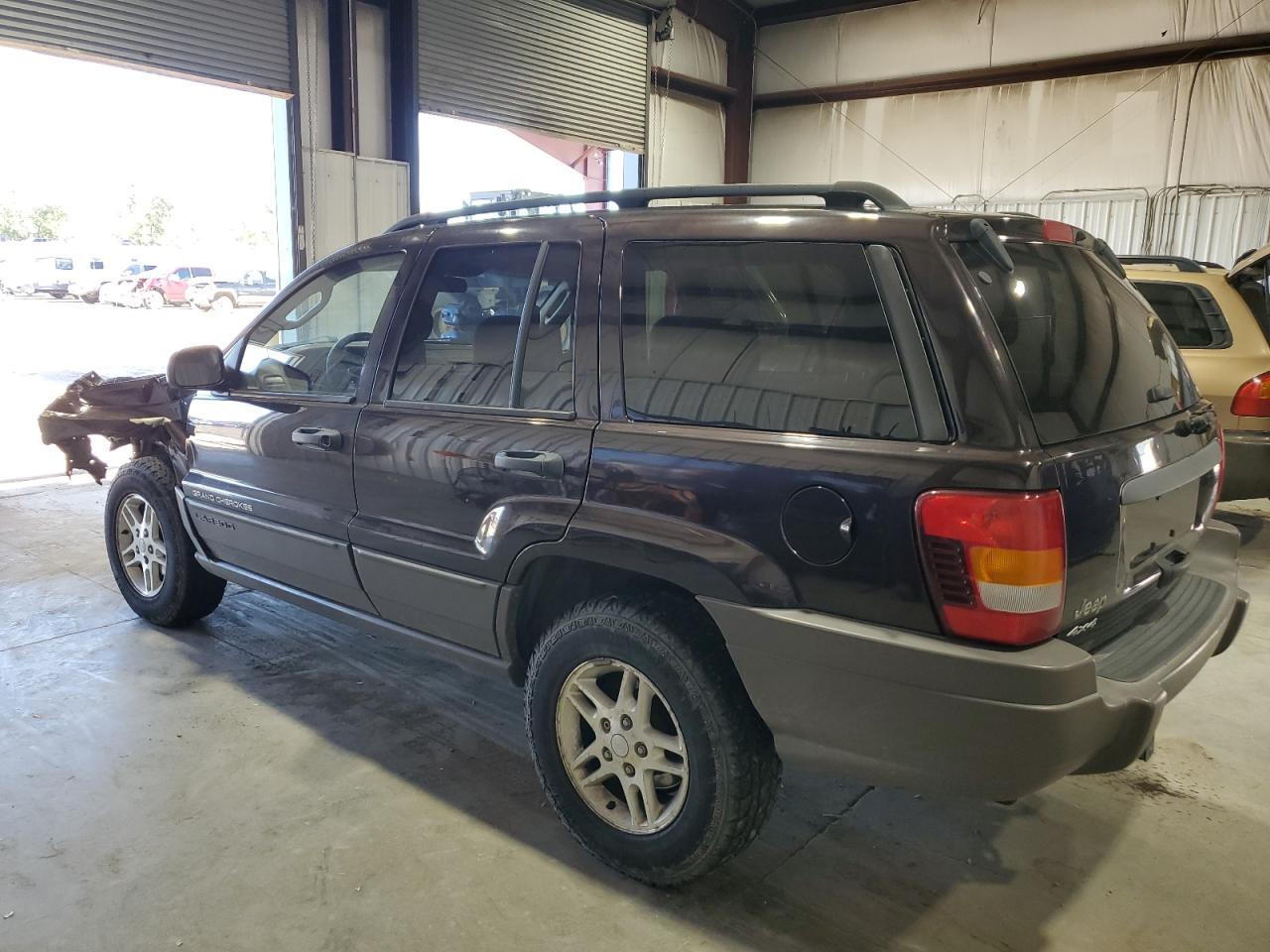 Jeep Grand Cherokee Laredo Image 11