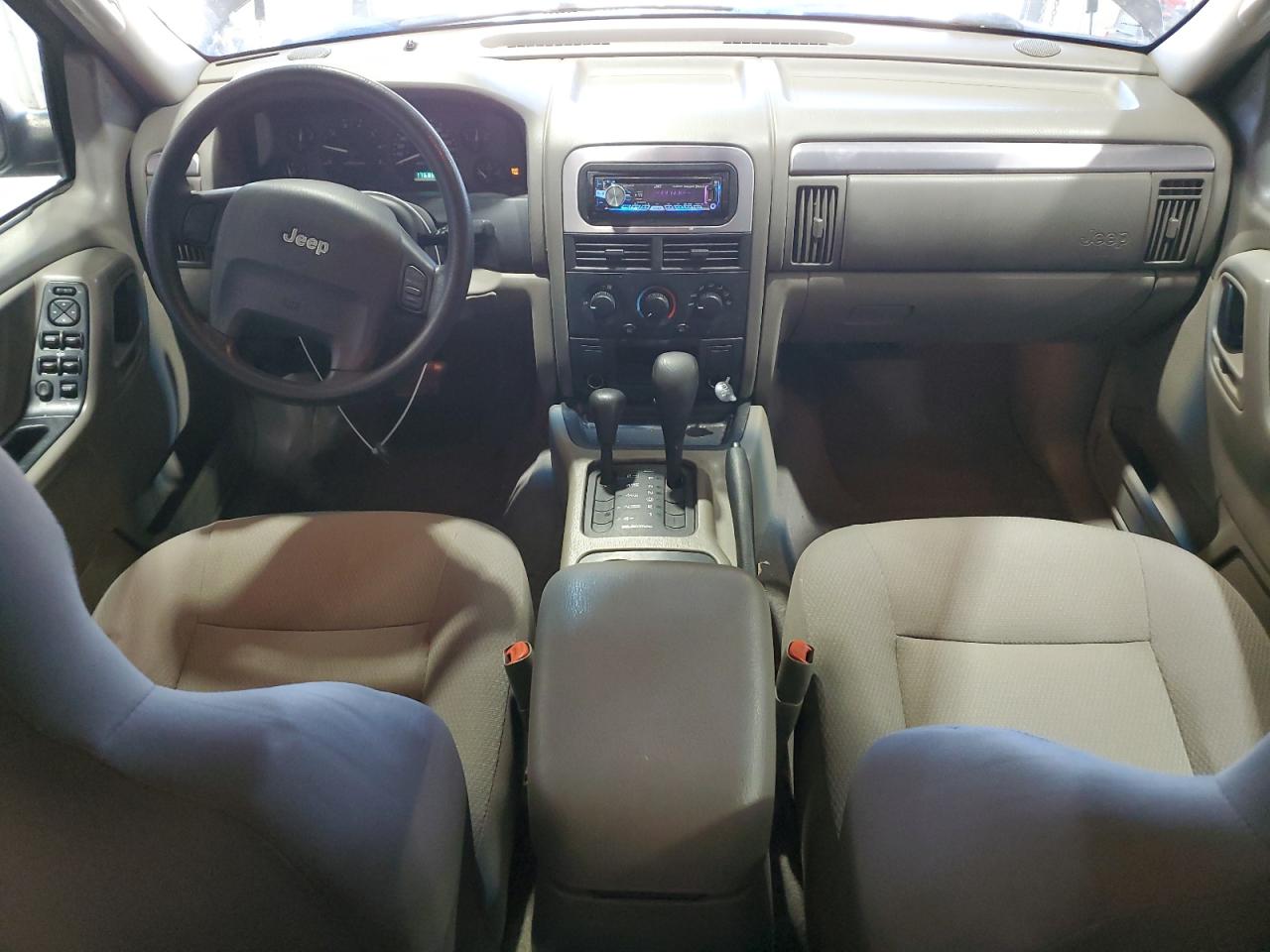 Jeep Grand Cherokee Laredo Image 3