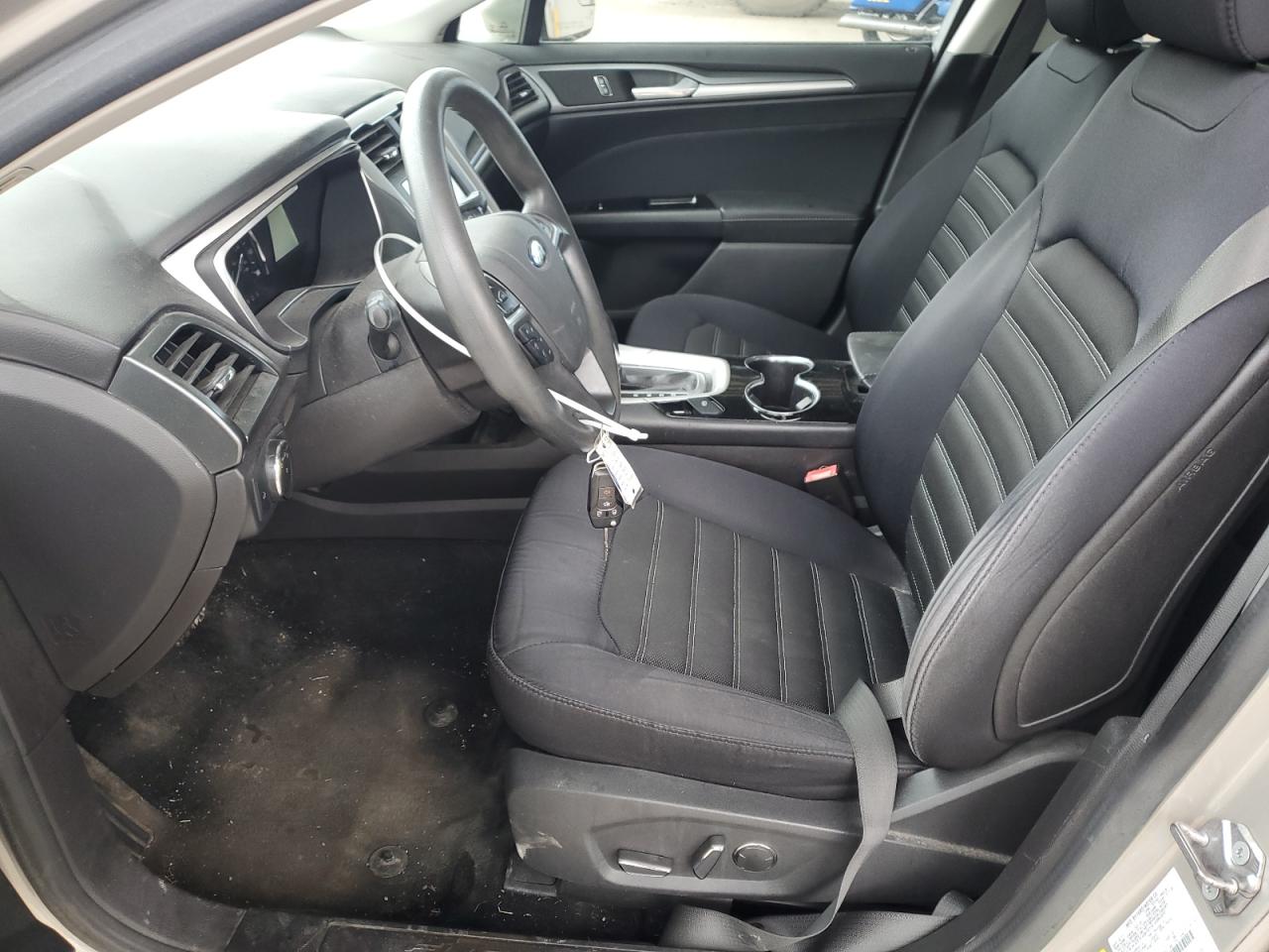 Ford Fusion Se Image 11