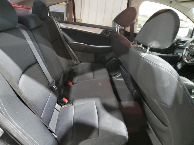 Subaru Legacy 2.5i Image 4