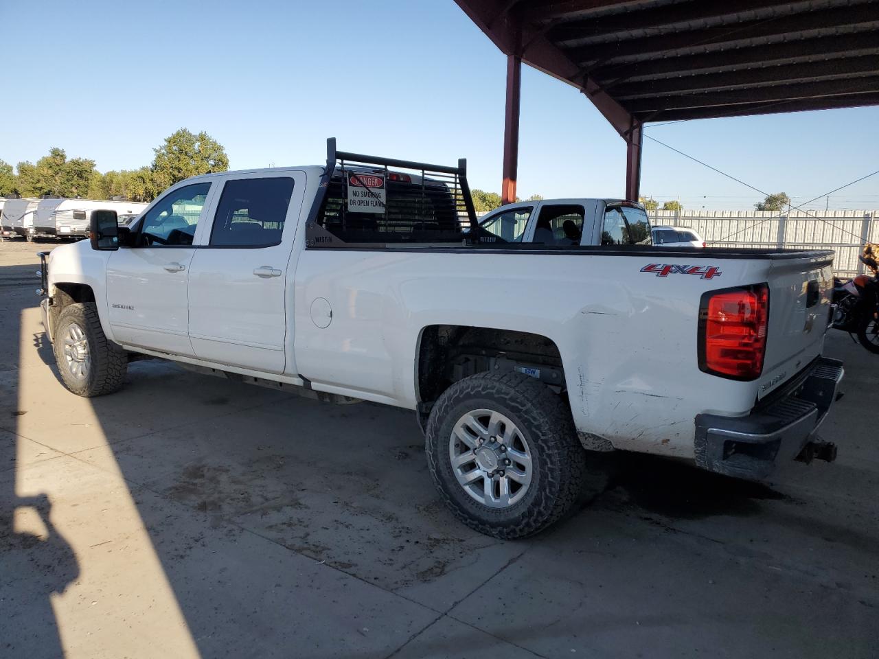 Chevrolet Silverado K3500 Lt Image 11