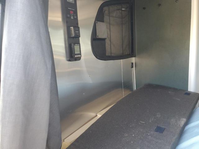 Airstream Trailer Image 10