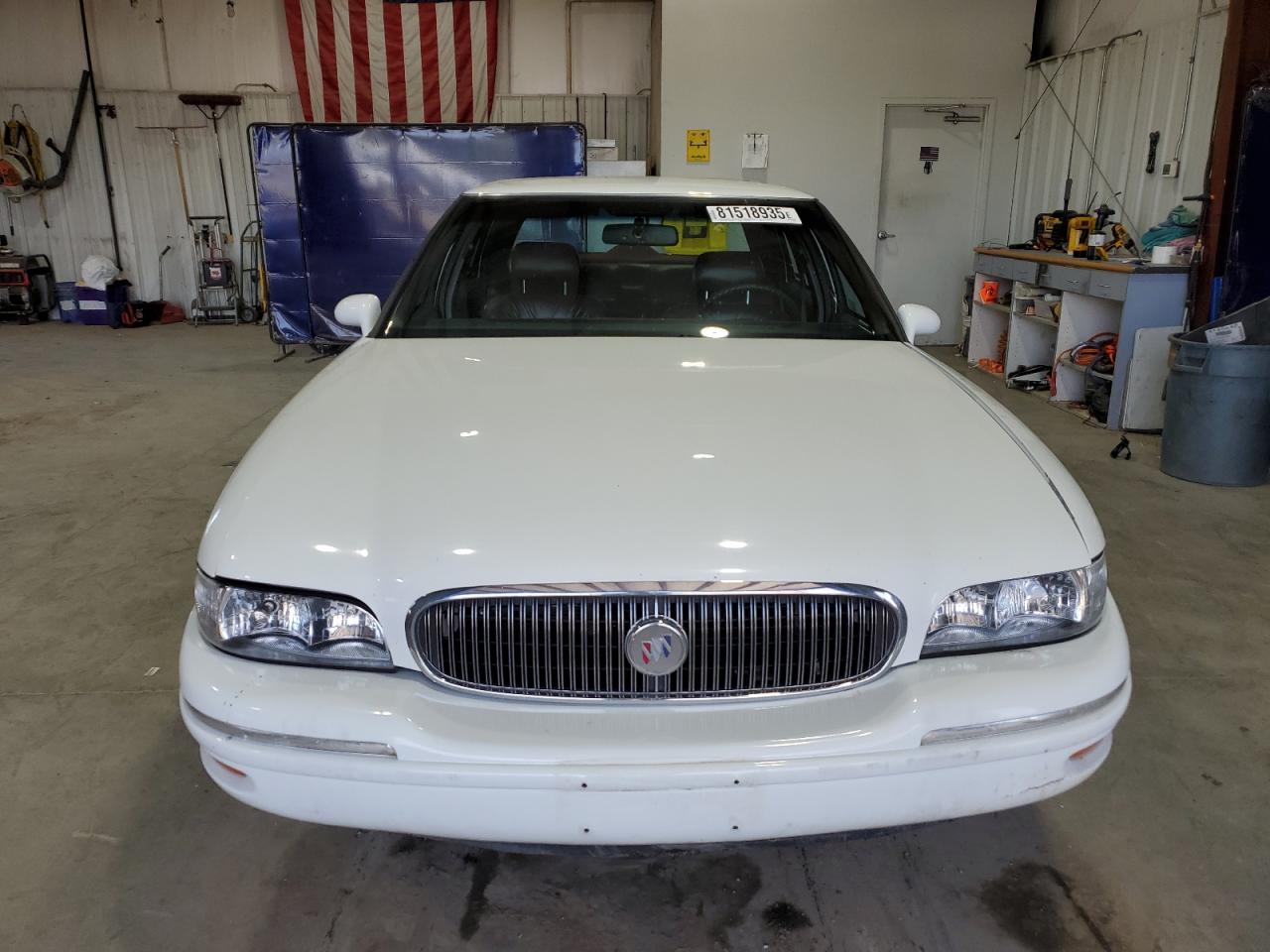 Buick LeSabre Limited Image 9