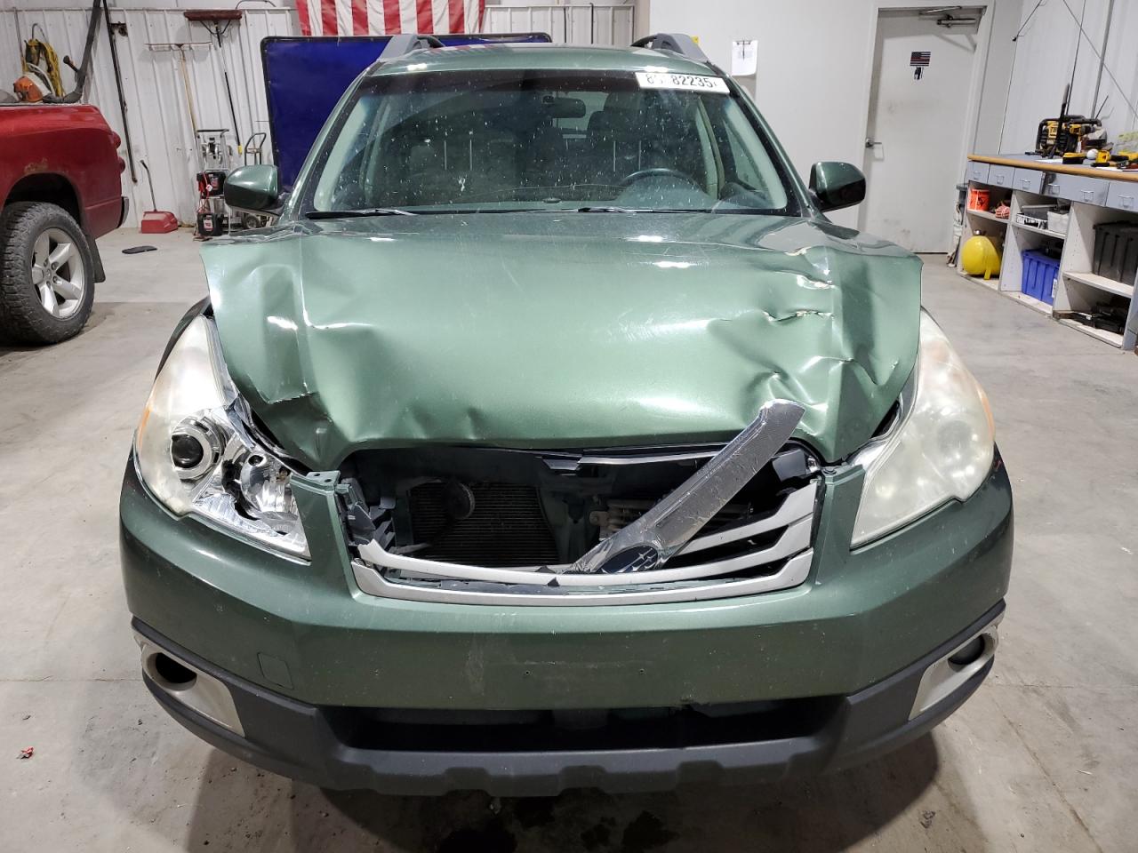 Subaru Outback 2.5i Premium Image 11