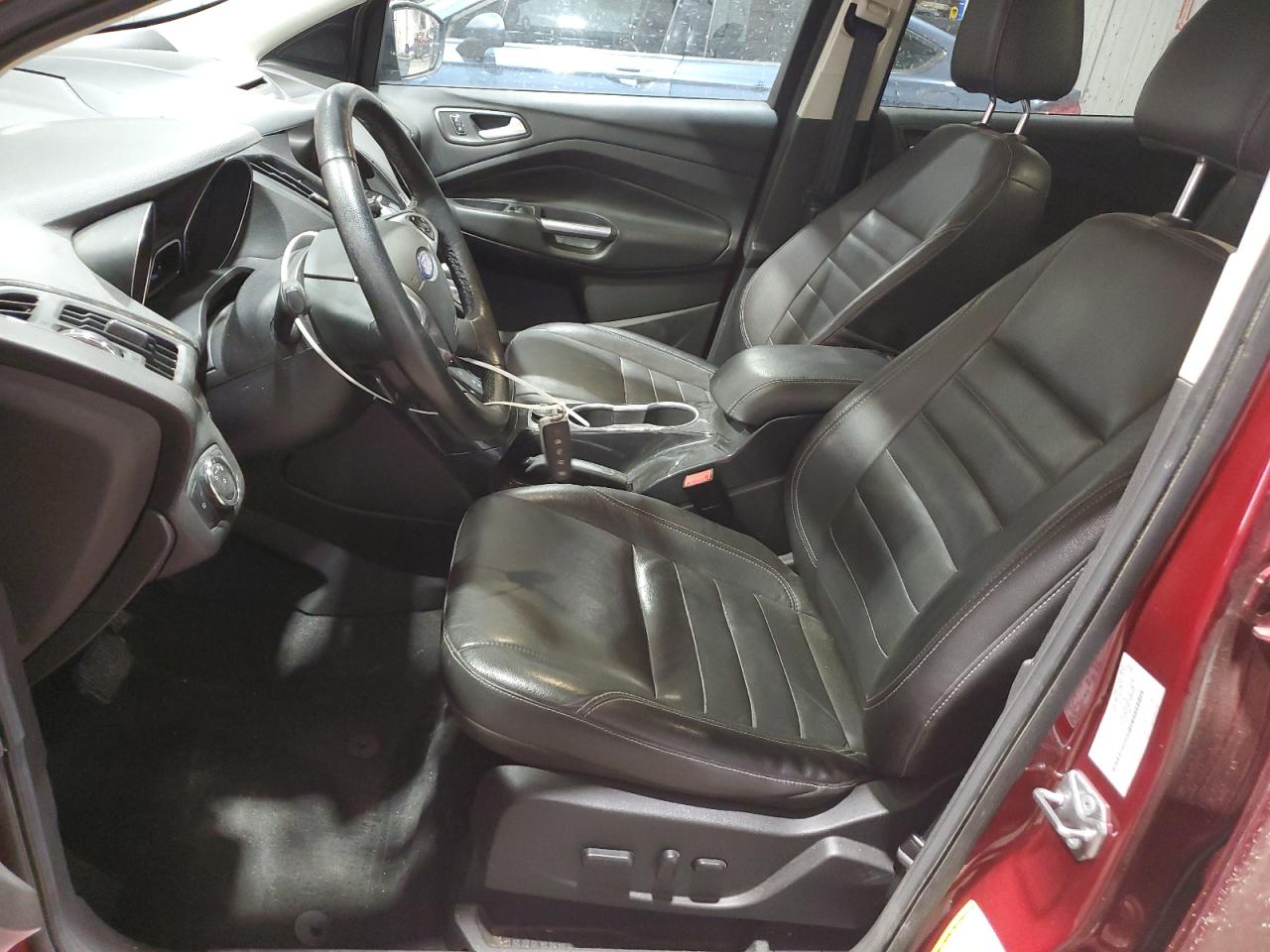 Ford Escape Titanium Image 8