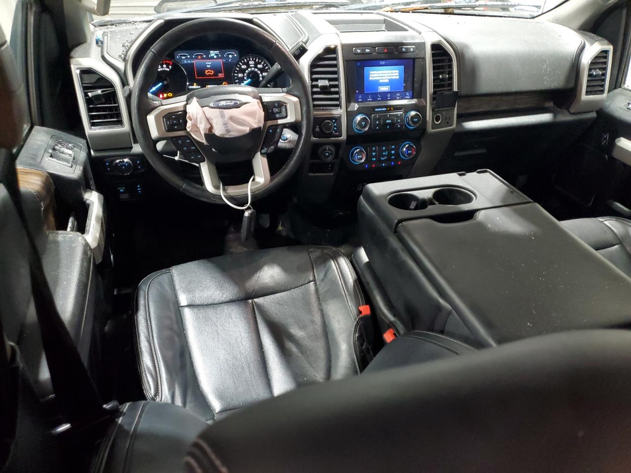 Ford F-150 Supercrew Image 9